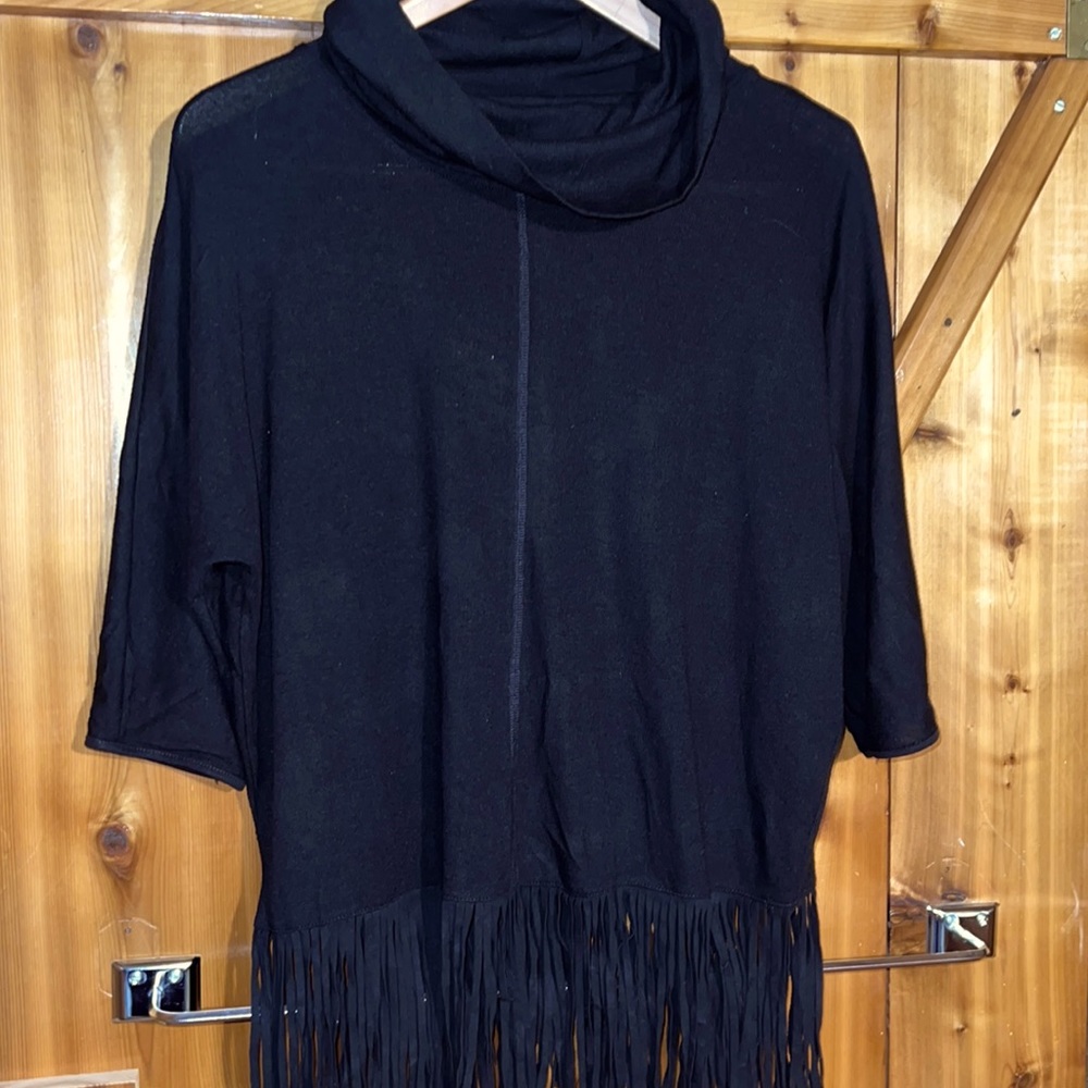 Terre bleue turtle neck top
